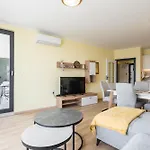 Lägenhet Cozy Sea View & Parking *