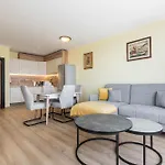 Cozy Sea View & Parking Διαμέρισμα *
