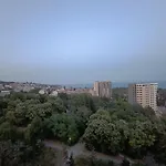 Lägenhet Cozy Sea View & Parking Varna