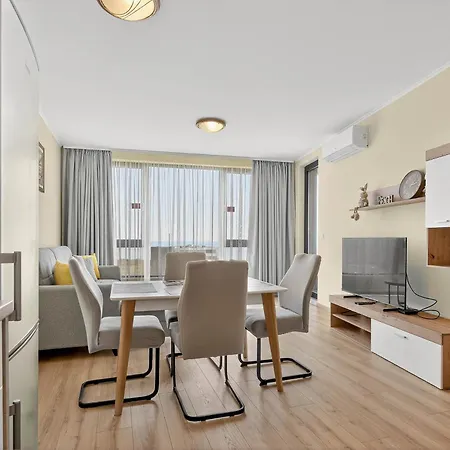 Cozy Sea View & Parking * Varna