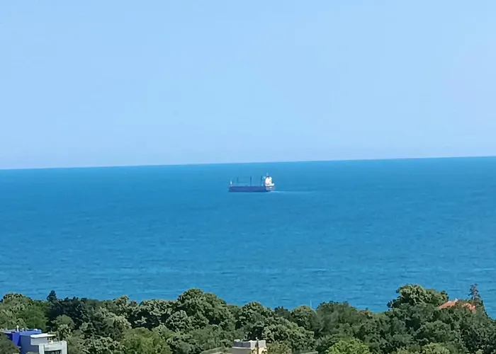 Cozy Sea View & Parking