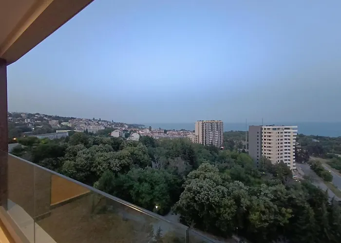 Cozy Sea View & Parking *