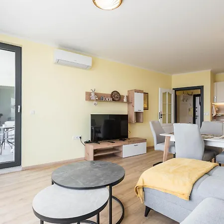 Апартаменты Cozy Sea View & Parking *