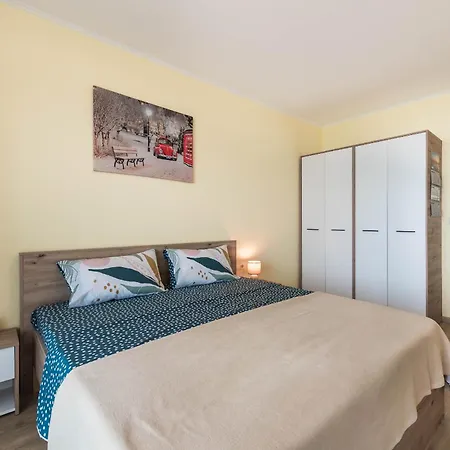 Cozy Sea View & Parking Апартаменты *