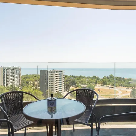 Cozy Sea View & Parking Апартаменты