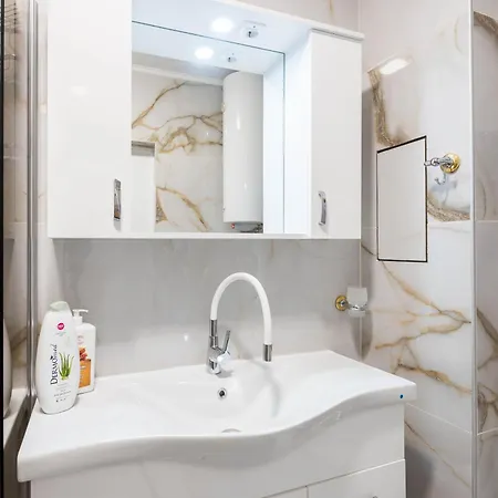 Апартаменты Cozy Sea View & Parking