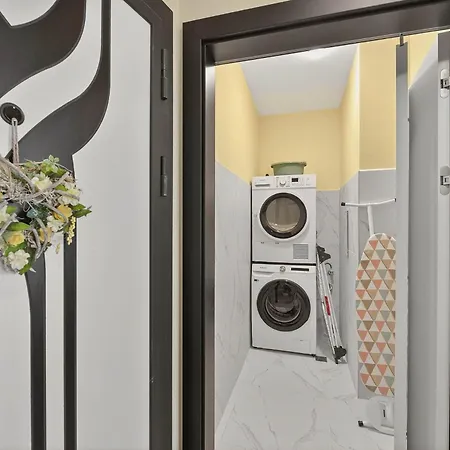 Cozy Sea View & Parking Варна